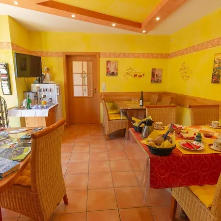 Alojamento de Acomodação e Pequeno-almoço Wein- Und Gaestehaus Michels Traben-Trarbach