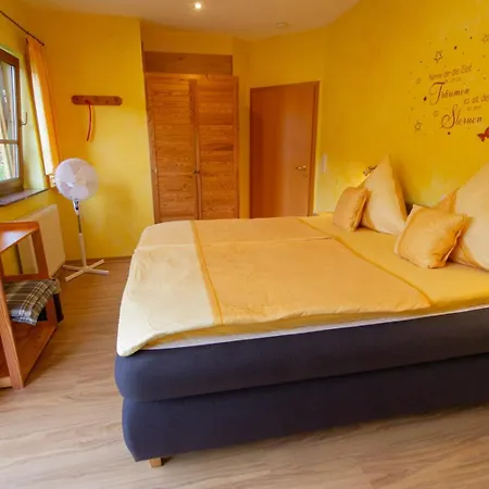 Wein- Und Gaestehaus Michels Alojamento de Acomodação e Pequeno-almoço