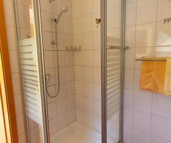 Wein- Und Gaestehaus Michels 特拉本特拉巴赫