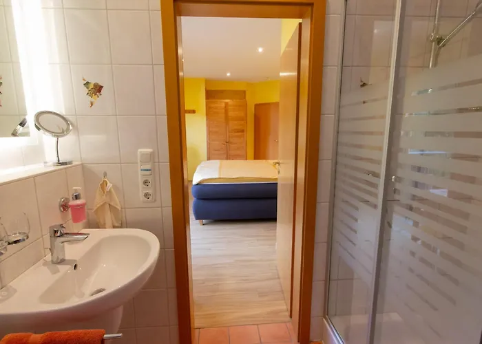 Wein- Und Gaestehaus Michels 3*